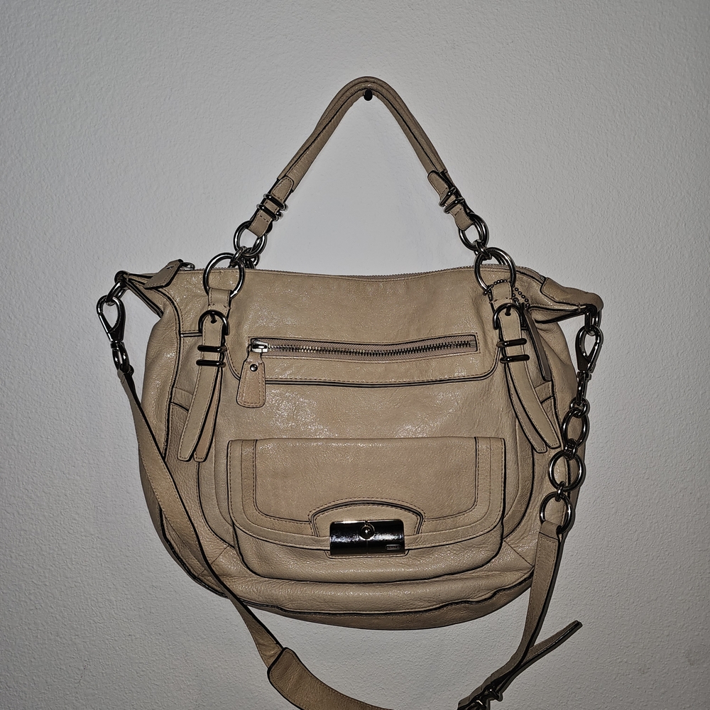 Coach Beige Leather Shoulder Bag